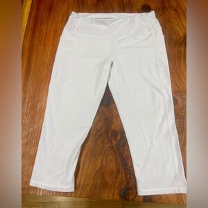 Victoria Secret Sport Knockout Capri legging Sz XL Light Lavender